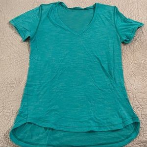 Lululemon what the sport tee